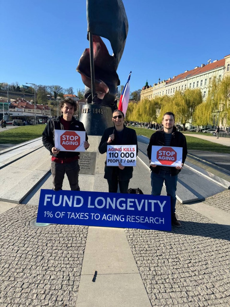 Fund Longevity rally, Klárov, Prague